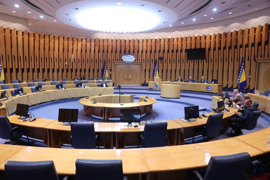 Комисија за борбу против корупције Представничког дома обавила јавно саслушање новинара истраживача о акредитирању и раду приватних високошколских установа